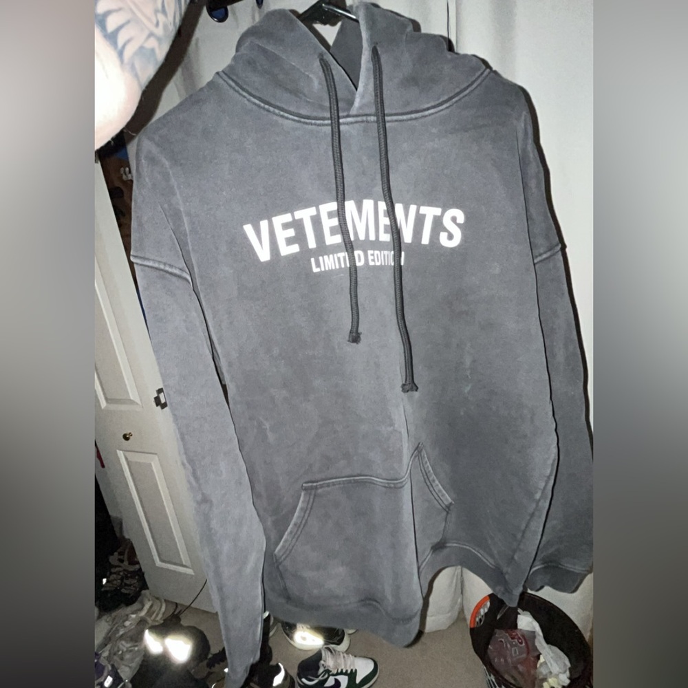 Vetements hoodie- SIZE MEDIUM . Brand new with tag, never worn.